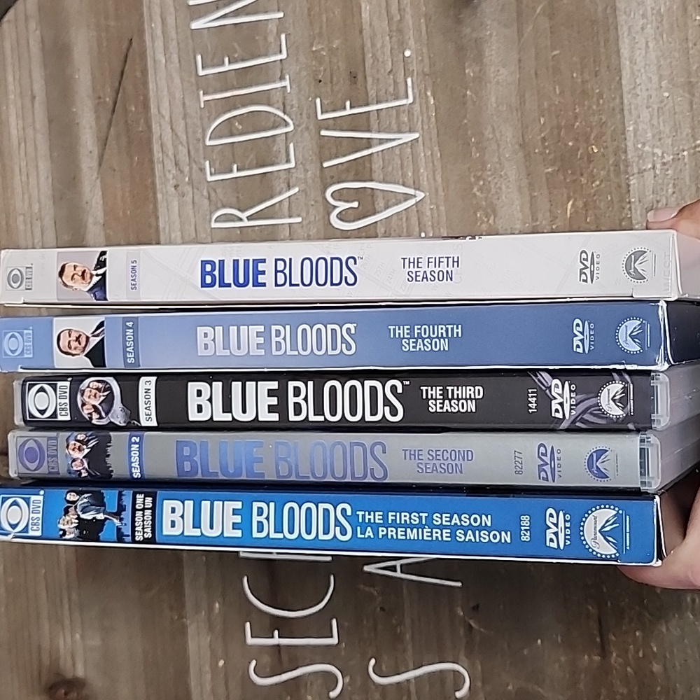 BLUE BLOODS SEASONS 1 TO 5